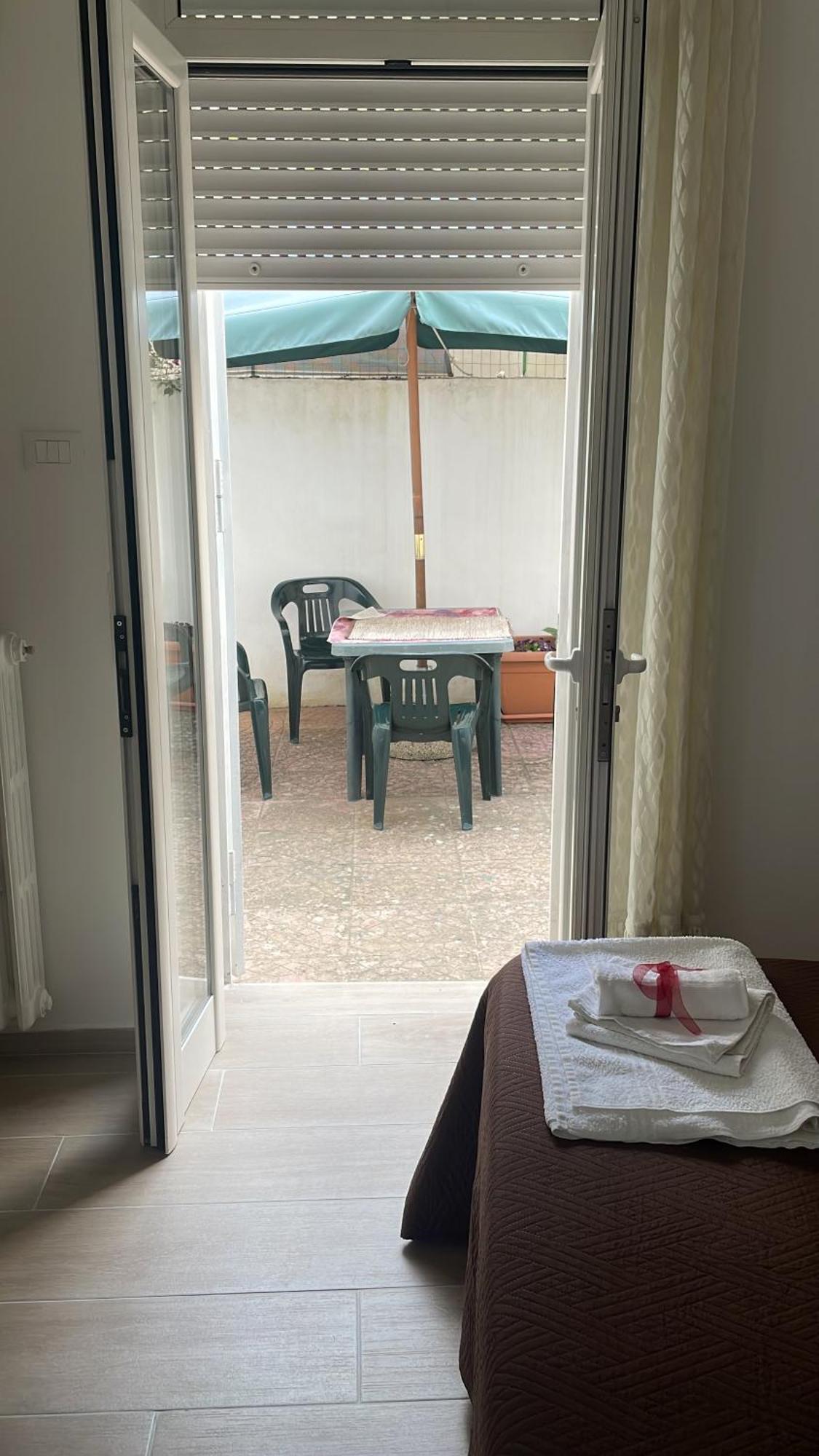 O' Sole Mio Rudiae Rooms Lecce Zewnętrze zdjęcie
